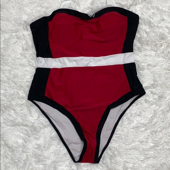 🌼 Onepiece Swimsuit Red NEW - Picture 3 of 6